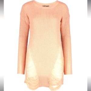 *****Like New***** Women’s Destructed Drop-Needle Hi-Low Crewneck Sweater.